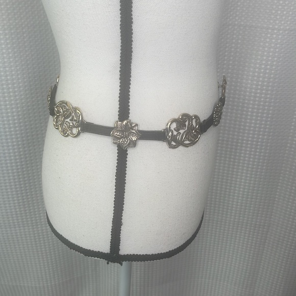 Vintage Silver & Leather Chain & Floral Conchos Statement Belt Boho Western Sz S main image 6